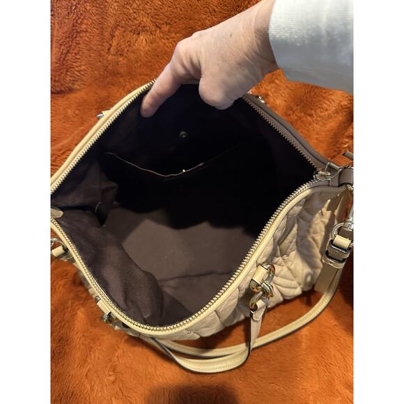 COACH Ally Leather Quilted Beige Satchel shoulder Handbag Purse Luxury Neutral ￼ - Picture 9 of 11